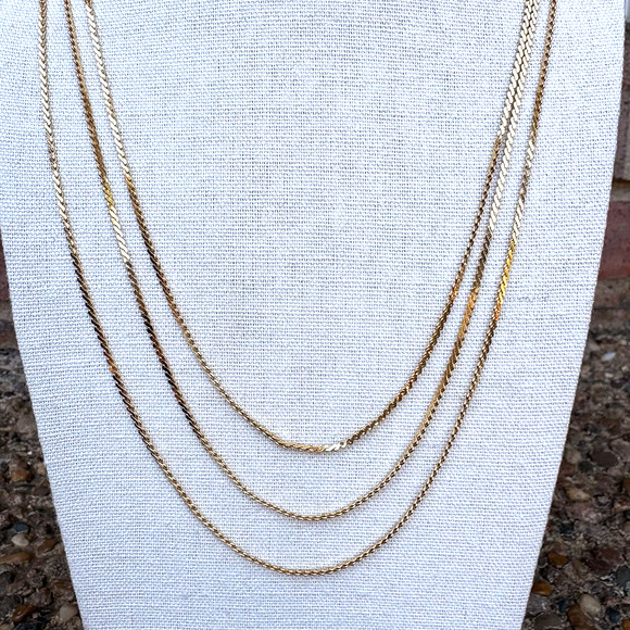 Vintage Trifari Gold Tone 3 Stranded Necklace 28" Minimalist Dainty - Picture 1 of 6